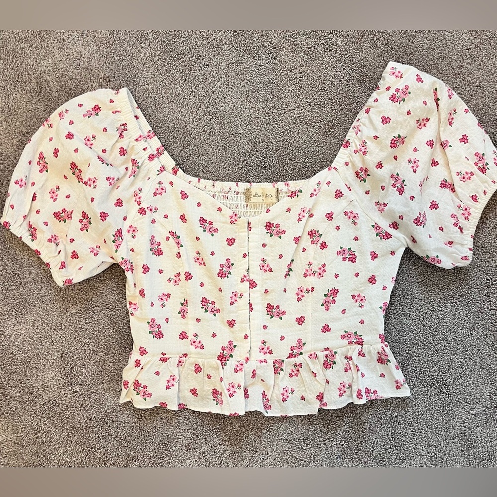 Altar’d State Shirt- size small